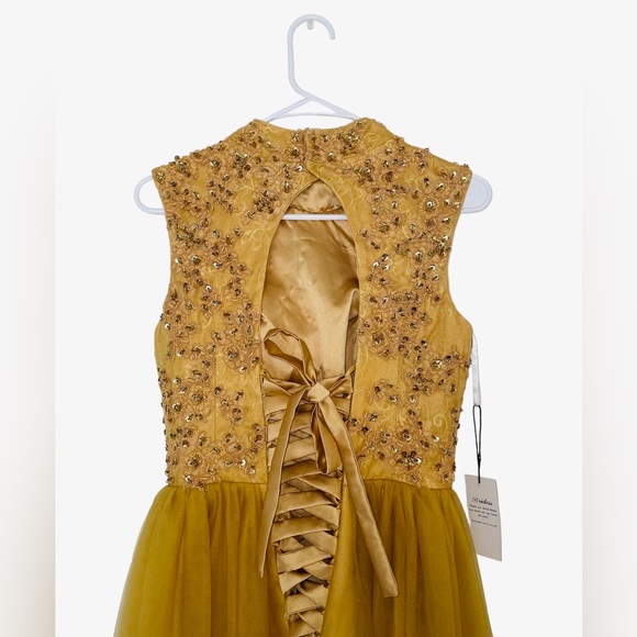 Flawless Gold Dress! 💛😩 - Picture 4 of 7